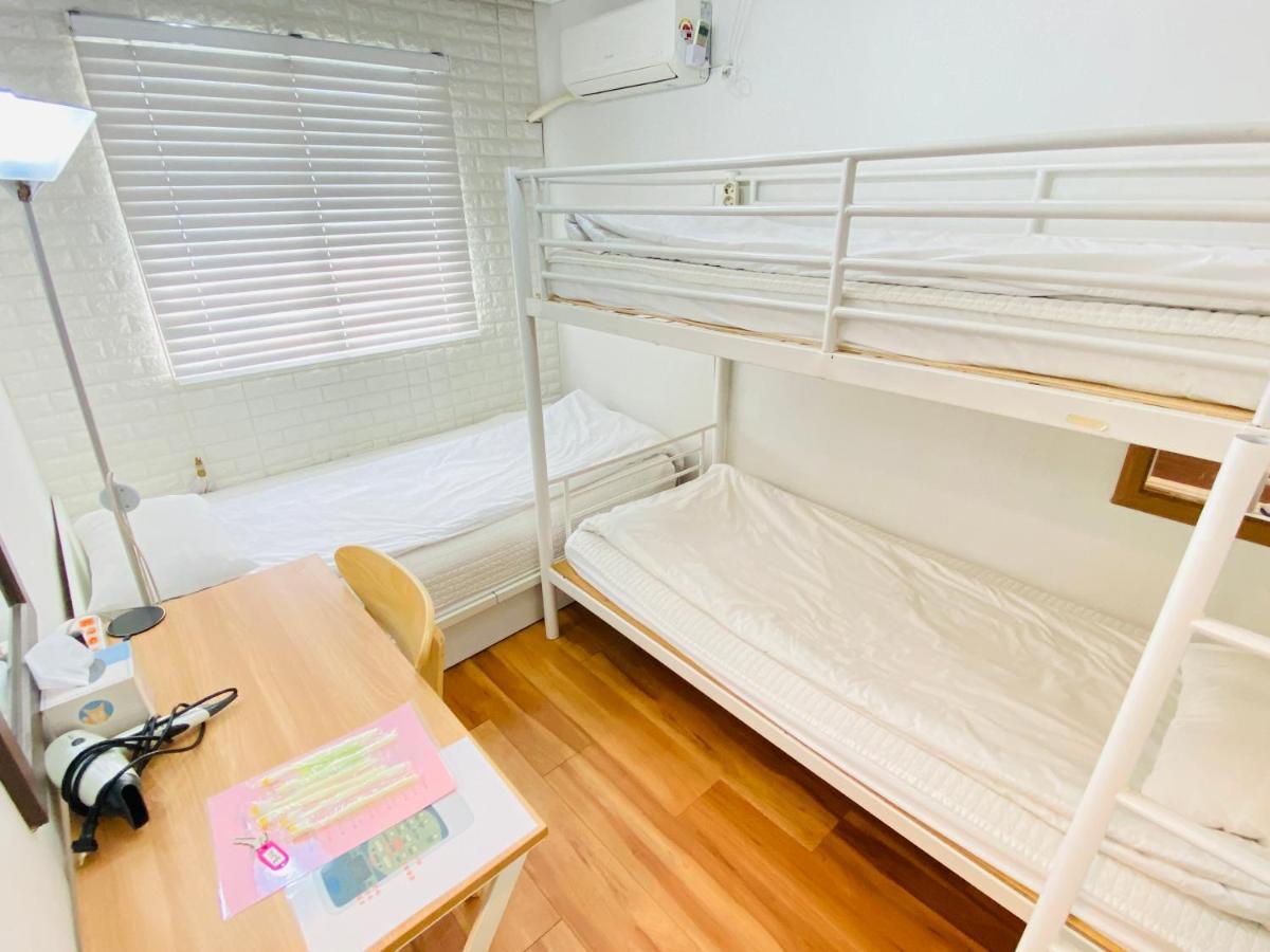 Aroha Guesthouse Seoul Station Esterno foto