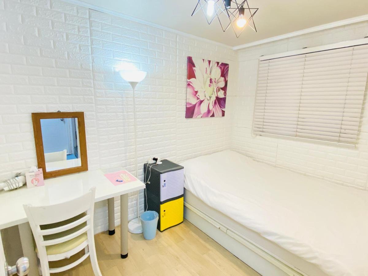 Aroha Guesthouse Seoul Station Esterno foto